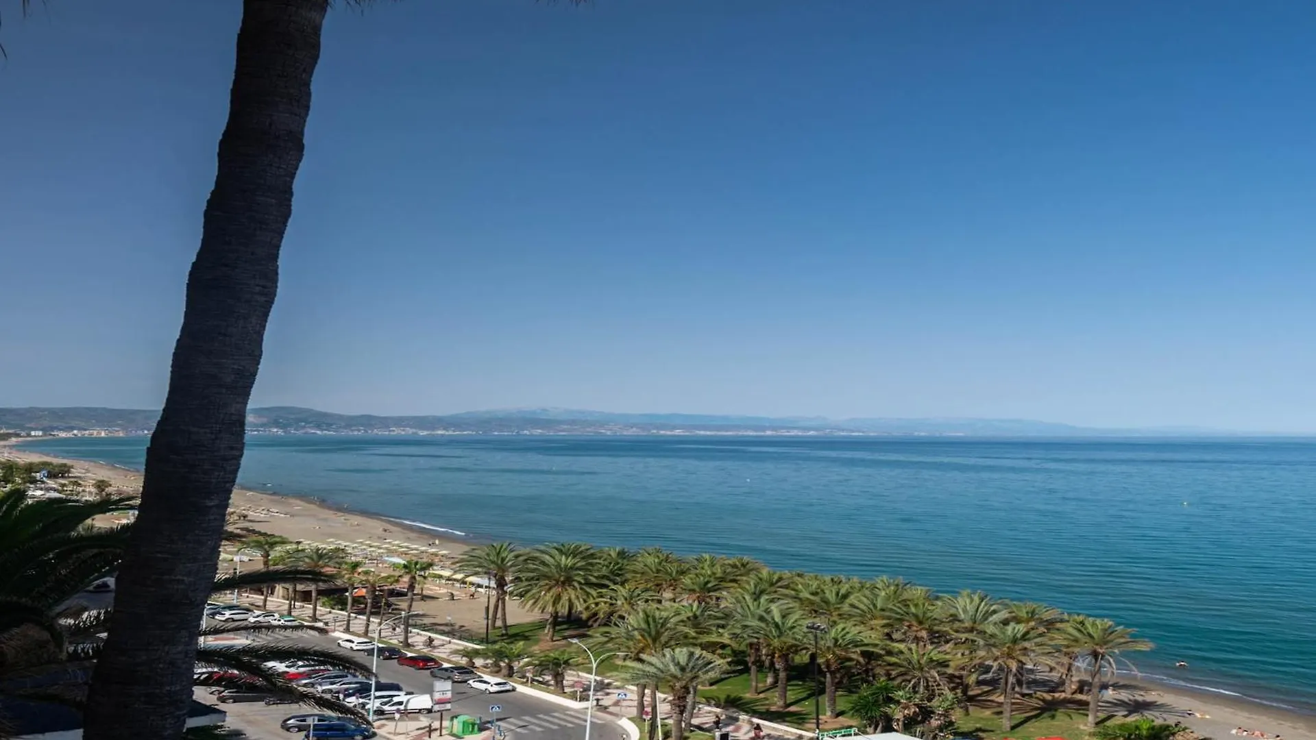טורמולינוס Modern Apartment With Sea-Views