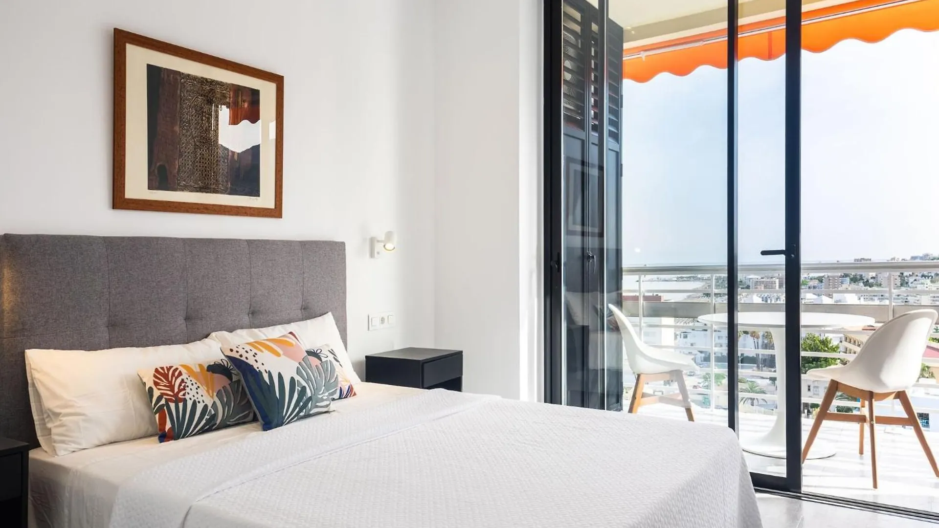 טורמולינוס Modern Apartment With Sea-Views